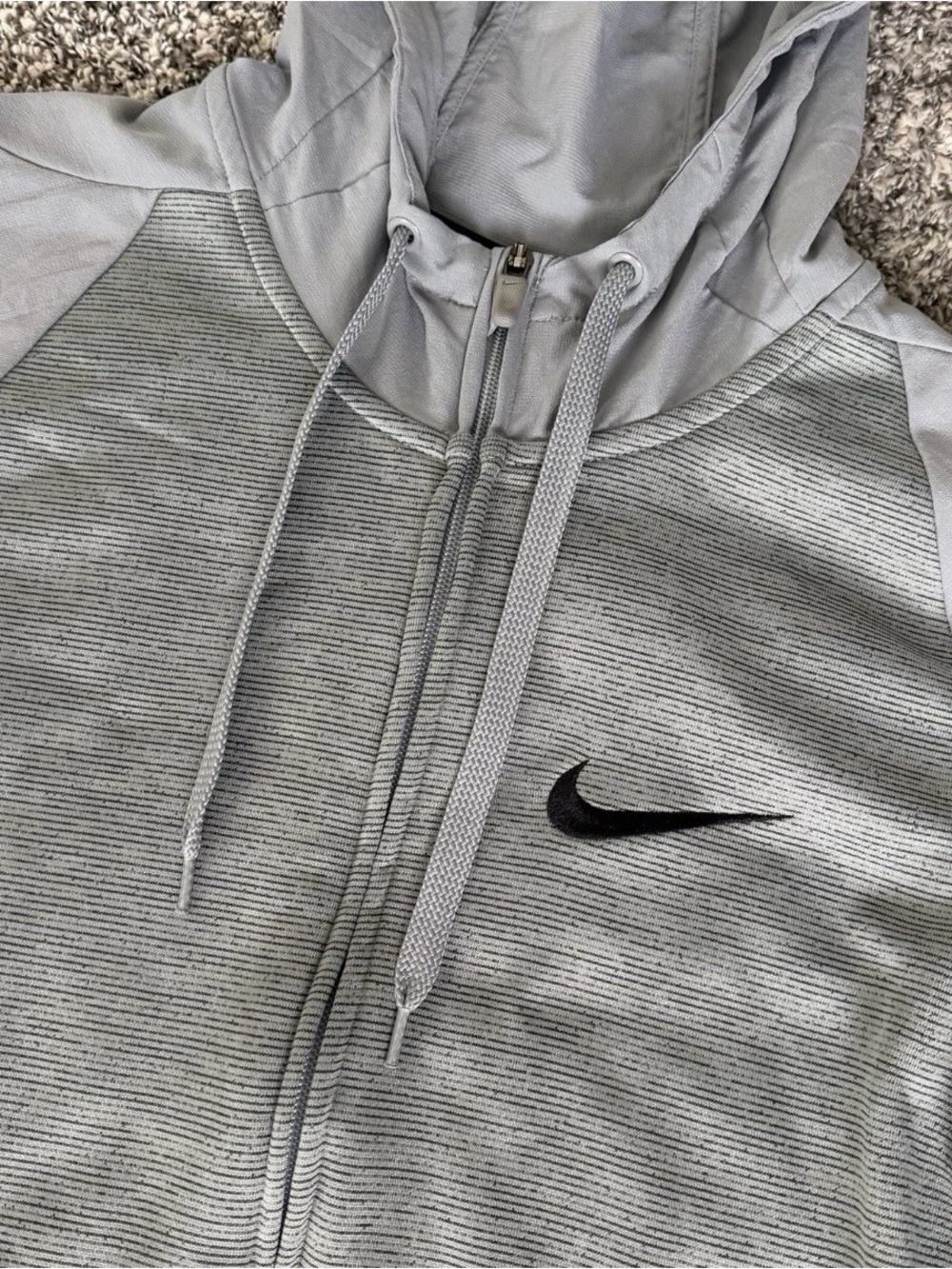 Nike Dri-Fit Full Zip Hoodie Mens Medium Gray Athletic Training Jacket Swoosh